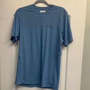 Columbia Men's OmniFreeze Greyish Blue Shirt